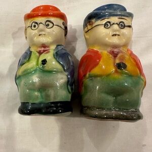 Vintage Toby Style 1960’s Colonial Men Salt And Pepper Shaker Figurines
